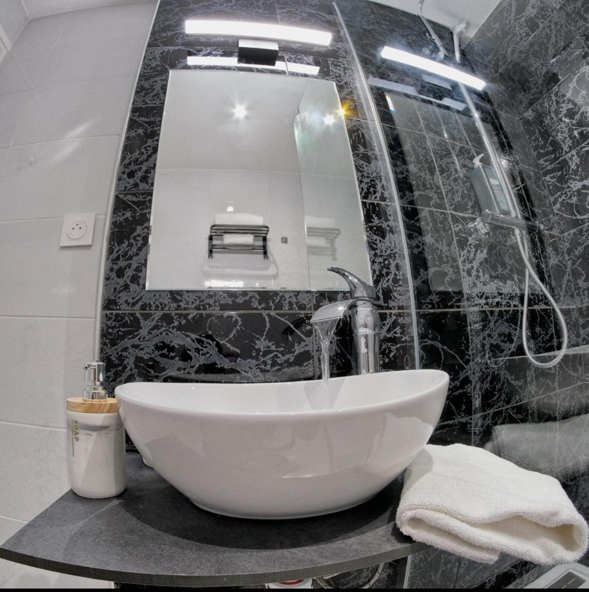 Hotel Le Gambetta Bergerac Eksteriør bilde
